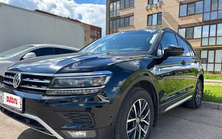 Volkswagen Tiguan II, 2018 год, 3 200 000 рублей, 4 фотография