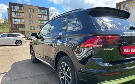 Volkswagen Tiguan II, 2018 год, 3 200 000 рублей, 6 фотография