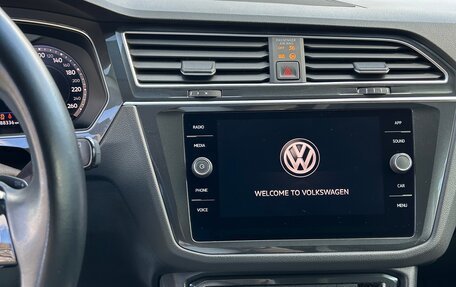 Volkswagen Tiguan II, 2018 год, 3 200 000 рублей, 10 фотография