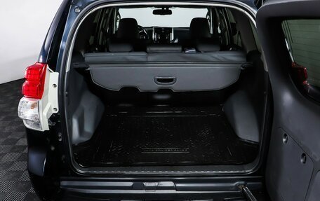 Toyota Land Cruiser Prado 150 рестайлинг 2, 2010 год, 2 377 000 рублей, 10 фотография