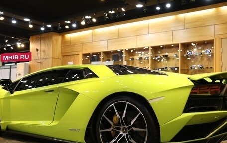 Lamborghini Aventador I рестайлинг, 2018 год, 29 900 000 рублей, 5 фотография