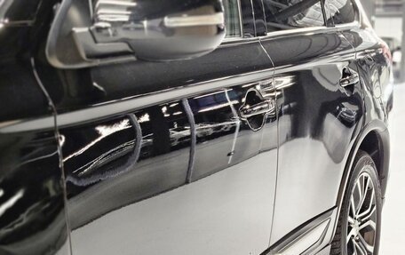 Mitsubishi Outlander III рестайлинг 3, 2015 год, 1 725 000 рублей, 4 фотография