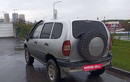 Chevrolet Niva I рестайлинг, 2003 год, 499 000 рублей, 3 фотография