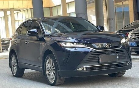 Toyota Harrier, 2022 год, 2 980 446 рублей, 2 фотография