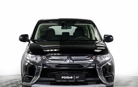 Mitsubishi Outlander III рестайлинг 3, 2018 год, 1 995 000 рублей, 2 фотография