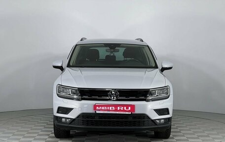 Volkswagen Tiguan II, 2019 год, 2 689 000 рублей, 2 фотография