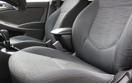 Hyundai Solaris II рестайлинг, 2015 год, 865 000 рублей, 11 фотография