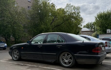 Mercedes-Benz E-Класс, 1996 год, 370 000 рублей, 5 фотография
