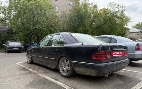 Mercedes-Benz E-Класс, 1996 год, 370 000 рублей, 6 фотография
