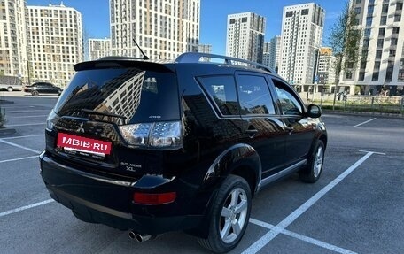 Mitsubishi Outlander III рестайлинг 3, 2007 год, 1 420 000 рублей, 8 фотография