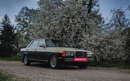 Mercedes-Benz W123, 1985 год, 550 000 рублей, 2 фотография