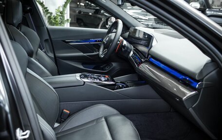 BMW M5, 2025 год, 22 500 000 рублей, 15 фотография