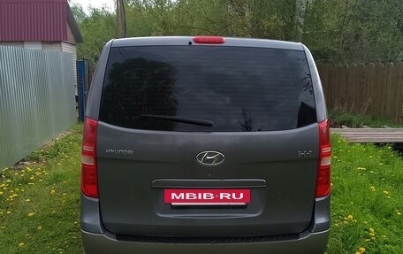 Hyundai H-1 II рестайлинг, 2010 год, 1 255 000 рублей, 4 фотография