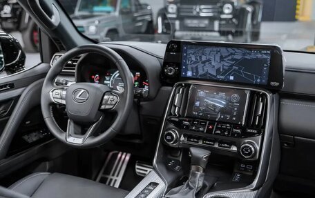Lexus LX, 2024 год, 18 500 000 рублей, 3 фотография