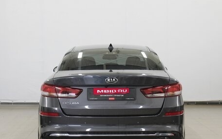 KIA Optima IV, 2019 год, 1 990 000 рублей, 5 фотография