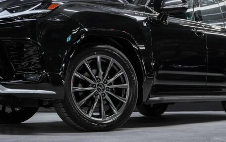 Lexus LX, 2024 год, 18 500 000 рублей, 13 фотография