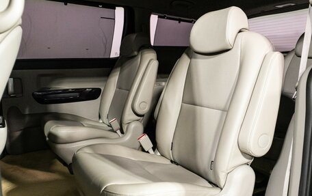 KIA Carnival III, 2018 год, 2 497 696 рублей, 10 фотография