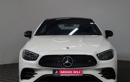 Mercedes-Benz E-Класс, 2020 год, 6 200 000 рублей, 3 фотография