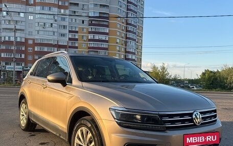 Volkswagen Tiguan II, 2017 год, 2 700 000 рублей, 3 фотография