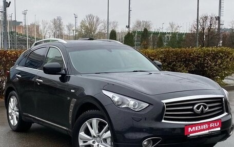 Infiniti QX70, 2014 год, 2 530 000 рублей, 4 фотография