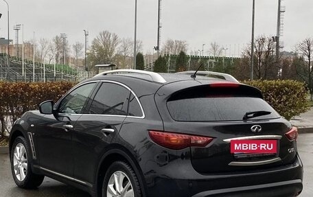 Infiniti QX70, 2014 год, 2 530 000 рублей, 5 фотография