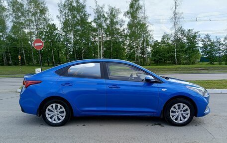Hyundai Solaris II рестайлинг, 2018 год, 930 000 рублей, 5 фотография