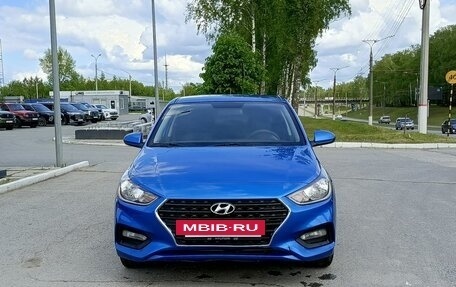Hyundai Solaris II рестайлинг, 2018 год, 930 000 рублей, 2 фотография
