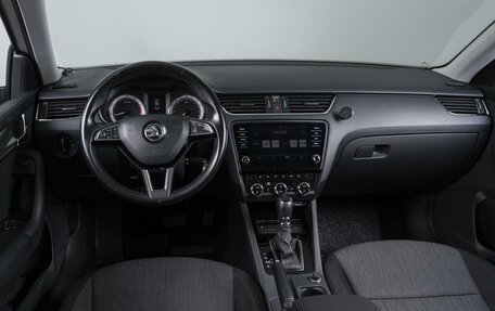 Skoda Octavia, 2018 год, 1 894 000 рублей, 6 фотография