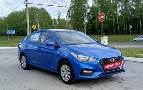 Hyundai Solaris II рестайлинг, 2018 год, 930 000 рублей, 3 фотография