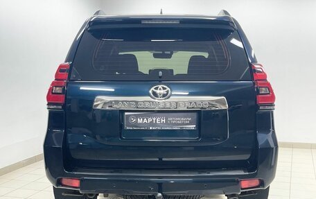 Toyota Land Cruiser Prado 150 рестайлинг 2, 2018 год, 4 325 000 рублей, 3 фотография