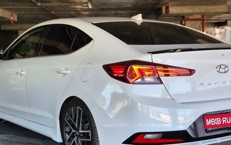 Hyundai Elantra VI рестайлинг, 2018 год, 2 150 000 рублей, 3 фотография