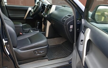Toyota Land Cruiser Prado 150 рестайлинг 2, 2013 год, 2 990 000 рублей, 6 фотография