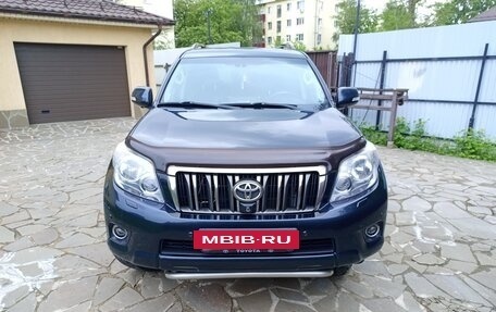Toyota Land Cruiser Prado 150 рестайлинг 2, 2013 год, 2 990 000 рублей, 3 фотография