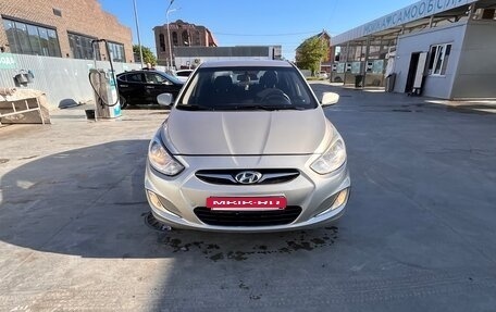 Hyundai Solaris II рестайлинг, 2011 год, 790 000 рублей, 2 фотография