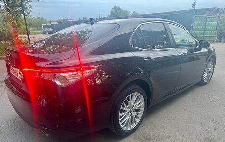 Toyota Camry, 2019 год, 2 700 000 рублей, 4 фотография