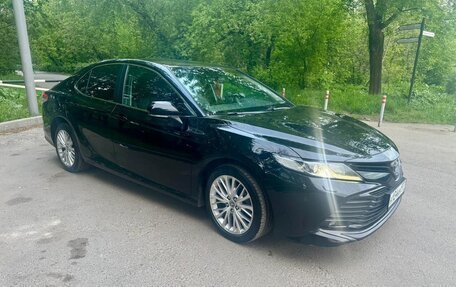 Toyota Camry, 2019 год, 2 700 000 рублей, 3 фотография