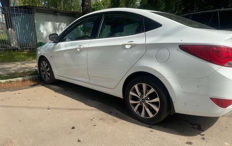 Hyundai Solaris II рестайлинг, 2014 год, 1 070 000 рублей, 3 фотография