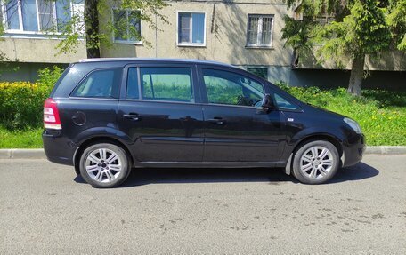 Opel Zafira B, 2012 год, 689 000 рублей, 1 фотография