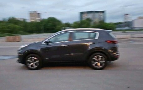 KIA Sportage IV рестайлинг, 2020 год, 2 200 000 рублей, 2 фотография