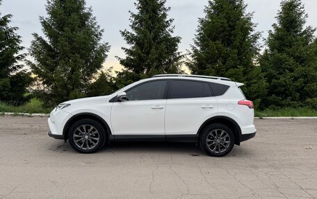 Toyota RAV4, 2016 год, 2 700 000 рублей, 2 фотография