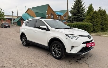 Toyota RAV4, 2016 год, 2 700 000 рублей, 5 фотография