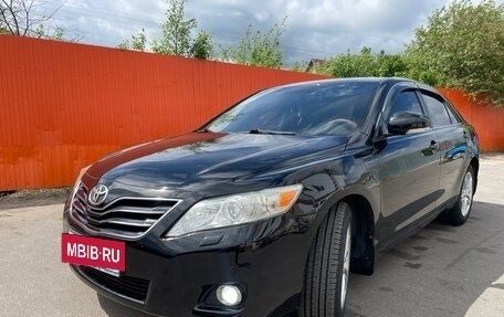 Toyota Camry, 2011 год, 1 370 000 рублей, 4 фотография