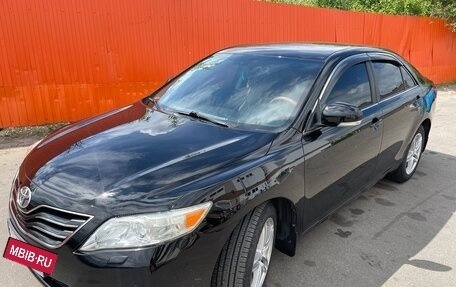 Toyota Camry, 2011 год, 1 370 000 рублей, 3 фотография