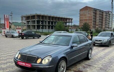 Mercedes-Benz E-Класс, 2002 год, 800 000 рублей, 2 фотография