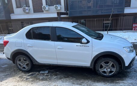 Renault Logan II, 2022 год, 1 450 000 рублей, 3 фотография