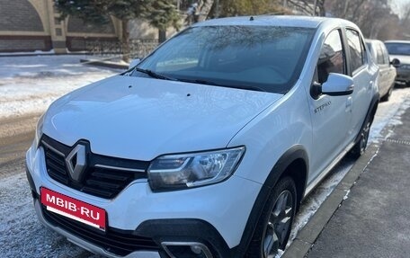Renault Logan II, 2022 год, 1 450 000 рублей, 2 фотография