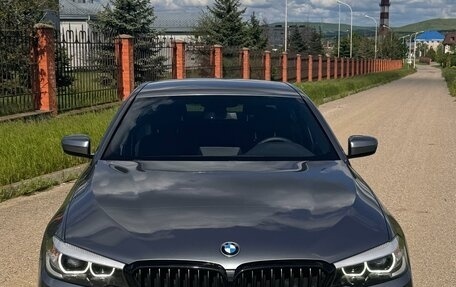 BMW 5 серия, 2018 год, 4 400 000 рублей, 2 фотография