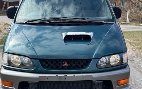 Mitsubishi Delica IV, 1997 год, 780 000 рублей, 3 фотография