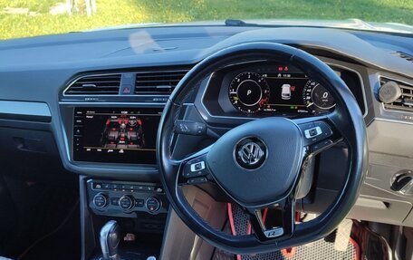 Volkswagen Tiguan II, 2018 год, 2 399 000 рублей, 6 фотография