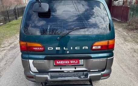 Mitsubishi Delica IV, 1997 год, 780 000 рублей, 4 фотография